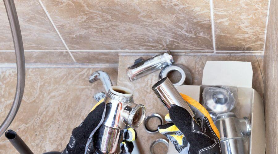 Professional gutter cleaning in Duff, TN